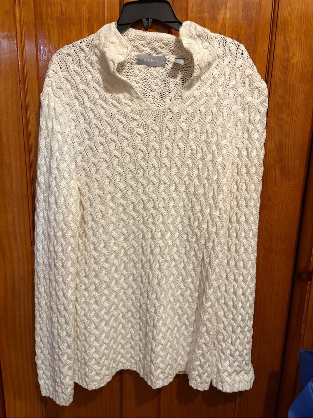 Liz Claiborne Cream Cable Knit Sweater